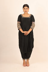 Lightweight comfortable chanderi fabric suit