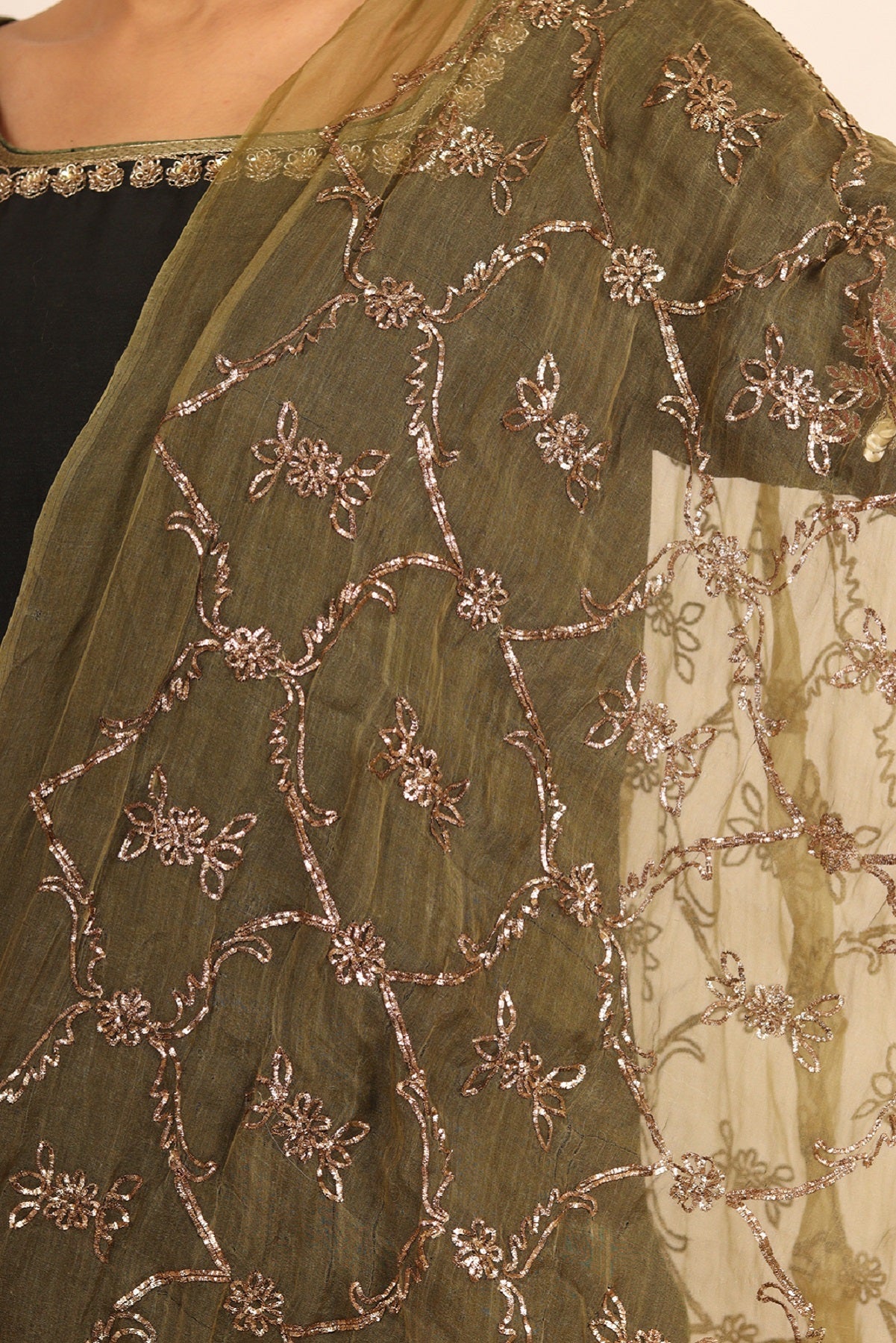 Lightweight comfortable chanderi fabric suit