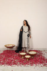 Noir Nargis Kurta Set
