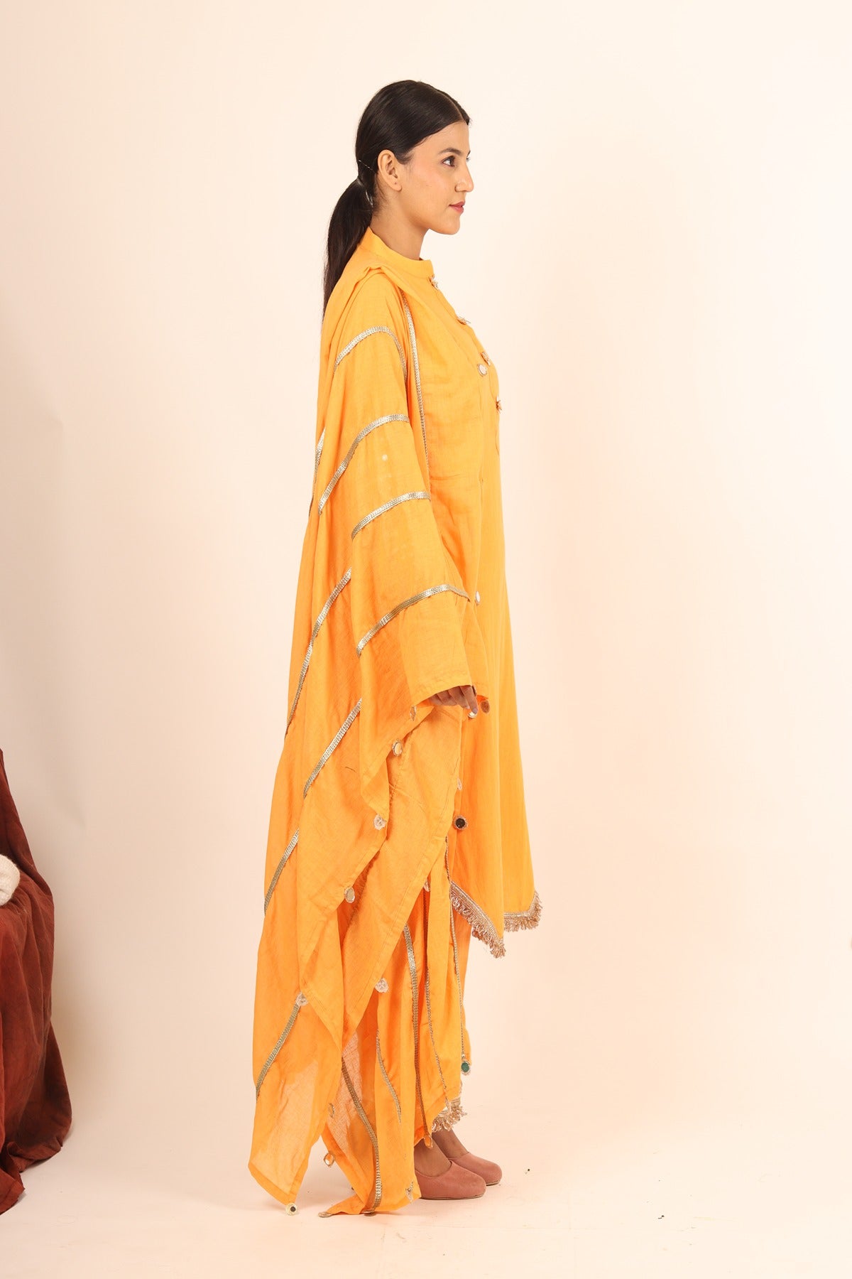 Sunlit Amara Kurta