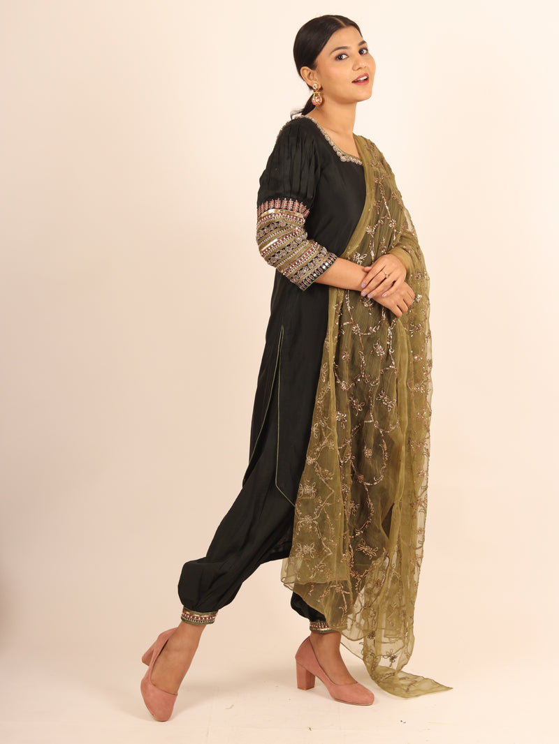 Light weight comfortable chanderi fabric suit