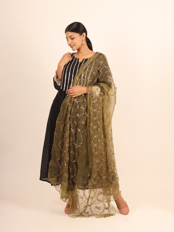 Light weight comfortable chanderi fabric suit