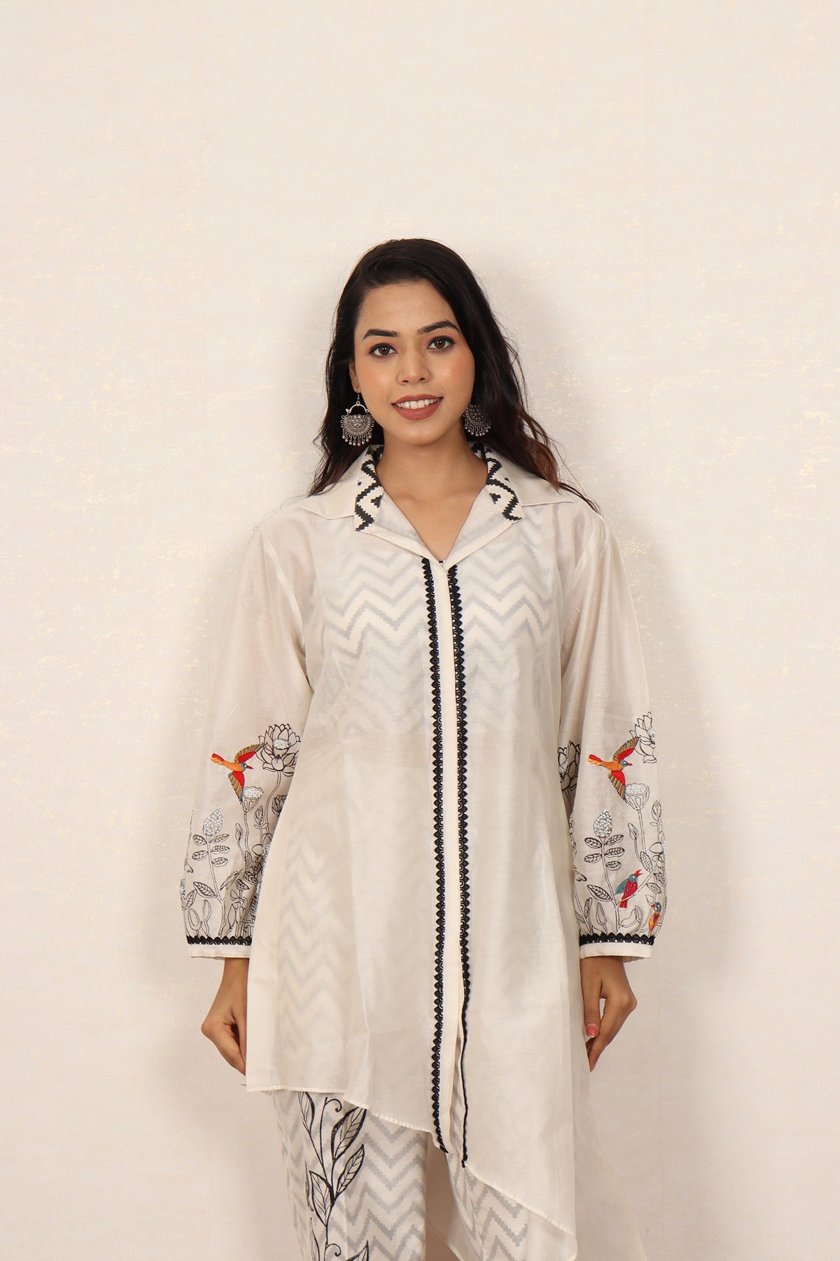 Flower block-printed cotton shirt with pearl