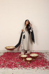 Noir Nargis Kurta Set